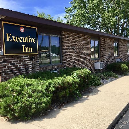 Executive Inn Cass City Exteriör bild